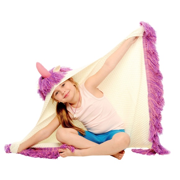 Kids Hooded Unicorn Blanket - Pink Horn - Picture 3 of 7